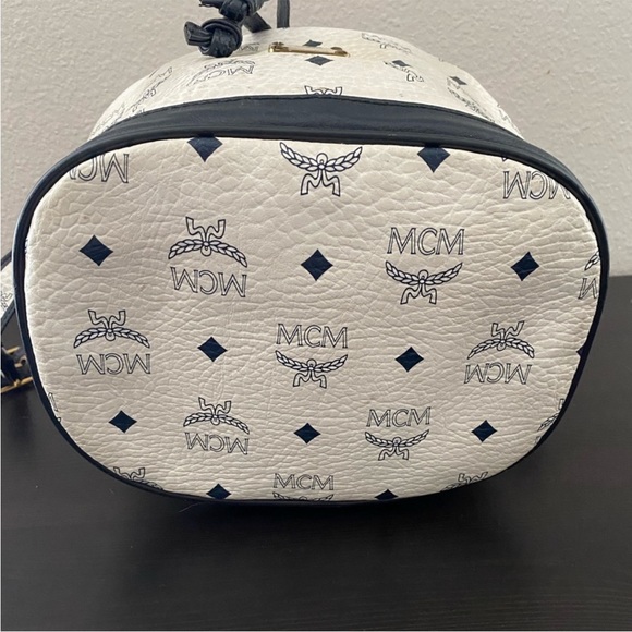 💙❤️🧡MCM DRAWSTRING BUCKET BAG💙❤️🧡 - Picture 3 of 10